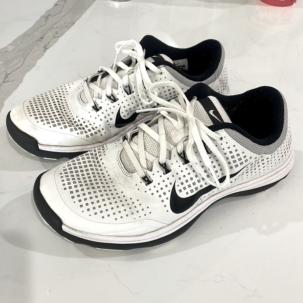 Nike Golf Shoes - Mens Size 9